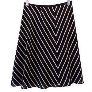 ANNEX by CASUAL CORNER Black White Chevron Striped Lined Flare Mini Skirt | sz 2